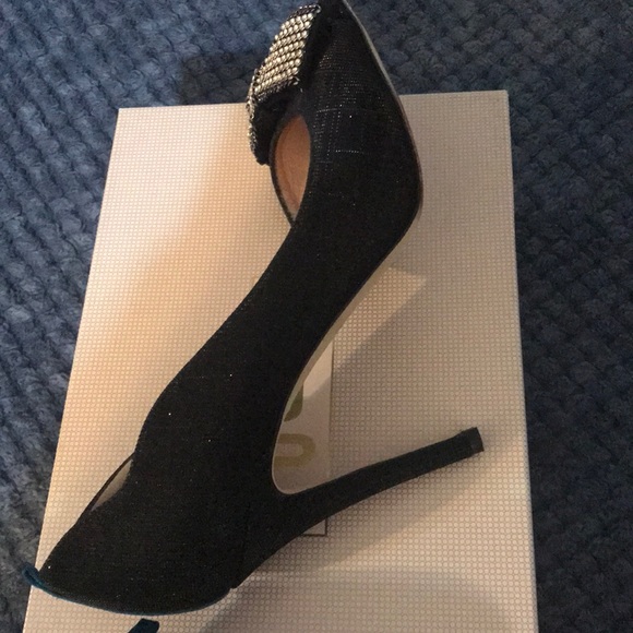 SJP Gorgeous D’Orsay Heels - Picture 4 of 7